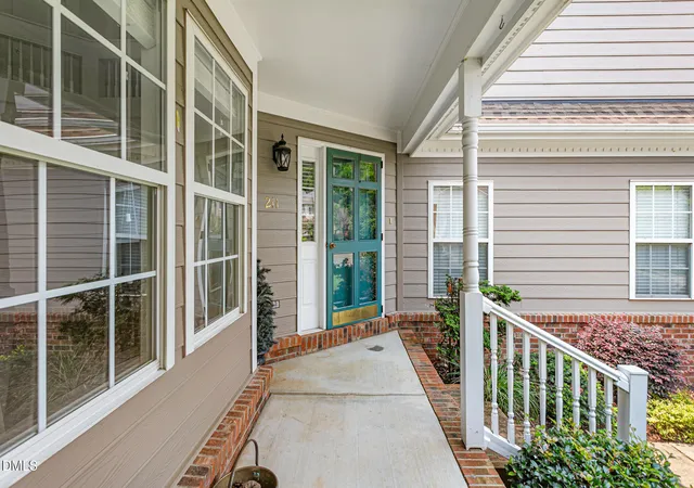 Photo 3 of Single family home for sale at 211 Walter Hagen Dr, Mebane, NC 27302 | MLS# 10183848 | Listing updated on 2026-09-13