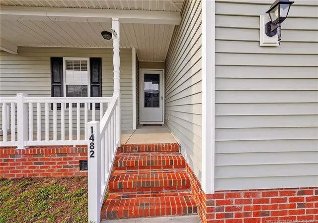 Photo 4 of Sale Pending at 1482 Avoncroft Dr, Fayetteville, NC 28306 | MLS# 767018 | Listing updated on 2026-09-21