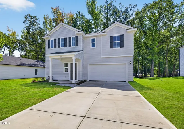 Photo 2 of Single family home for sale at 109 Airdale Dr, Oxford, NC 27565 | MLS# 10184391 | Listing updated on 2026-09-20
