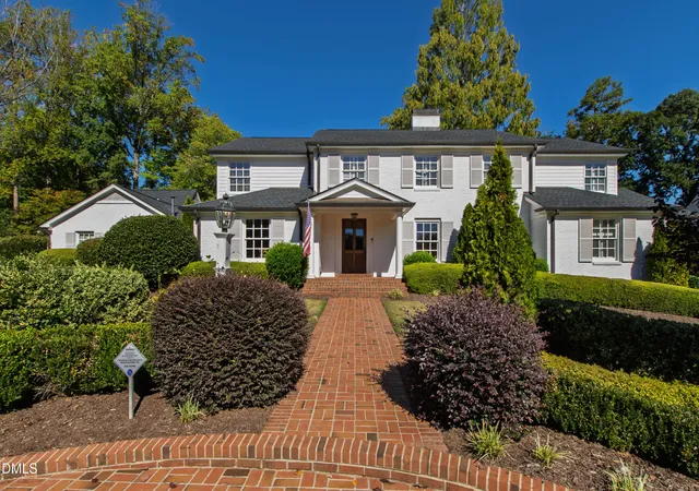 Photo 2 of Mansion for sale at 325 Buncombe St, Raleigh, NC 27609 | MLS# 10186424 | Listing updated on 2026-10-13