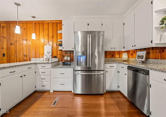 Photo 4 of Sale Pending at 3525 Hope Valley Rd, Durham, NC 27707 | MLS# 10184826 | Listing updated on 2026-09-17