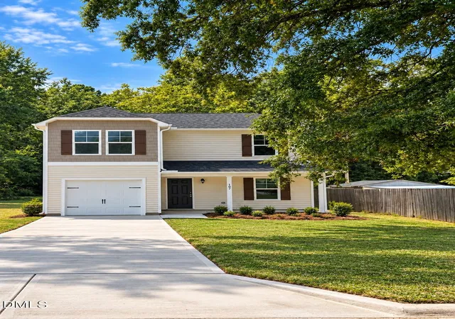 Photo 1 of Single family home for sale at 107 W Sater St, Pinetops, NC 27864 | MLS# 10185104 | Listing updated on 2026-10-03