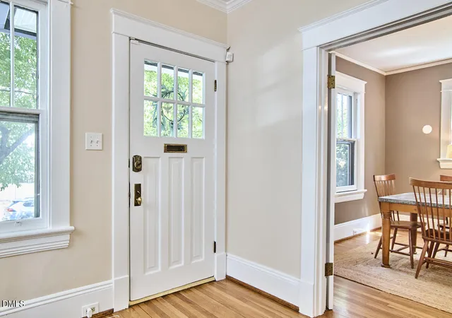 Photo 3 of Single family home for sale at 517 Cole St, Raleigh, NC 27605 | MLS# 10191701 | Listing updated on 2026-09-14