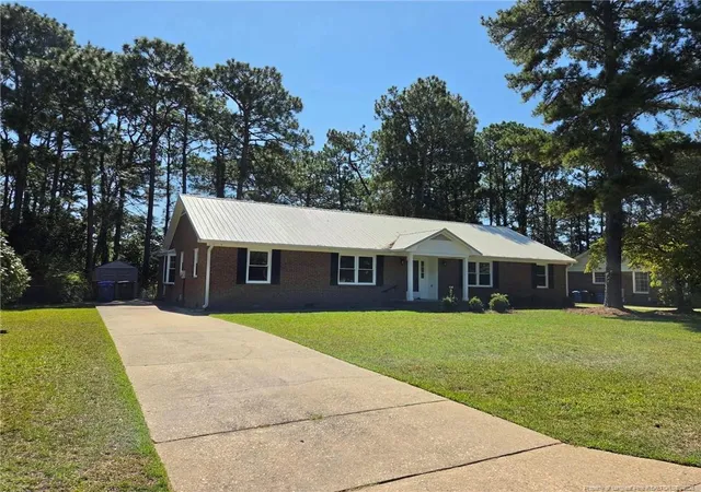 Photo 2 of Single family home for sale at 2331 Colgate Dr, Fayetteville, NC 28304 | MLS# 767354 | Listing updated on 2026-09-17