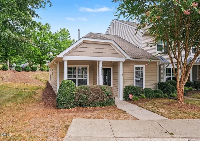 Photo 3 of Townhouse for sale at 2707 Willow Pines Pl, Raleigh, NC 27614 | MLS# 10190025 | Listing updated on 2026-09-01
