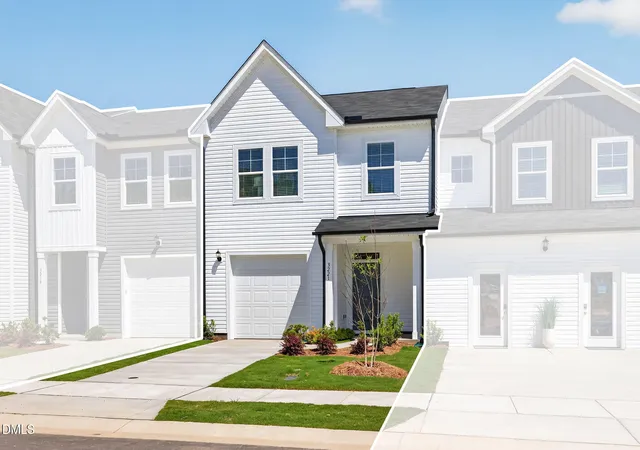 Photo 4 of Townhouse for sale at 3221 Bailey Lk Dr, Fuquay Varina, NC 27526 | MLS# 10185121 | Listing updated on 2026-09-21