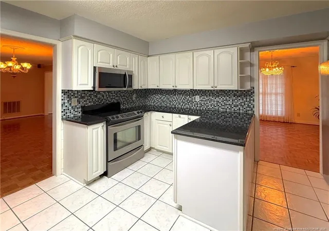 Photo 2 of Single family home for sale at 5622 Weatherford Rd, Fayetteville, NC 28303 | MLS# 766423 | Listing updated on 2026-09-15