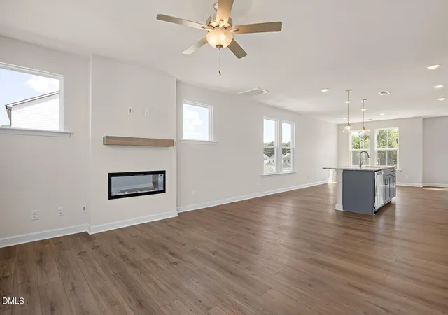 Photo 2 of Townhouse for sale at 401 Bahia Dr, Knightdale, NC 27545 | MLS# 10185381 | Listing updated on 2026-09-21
