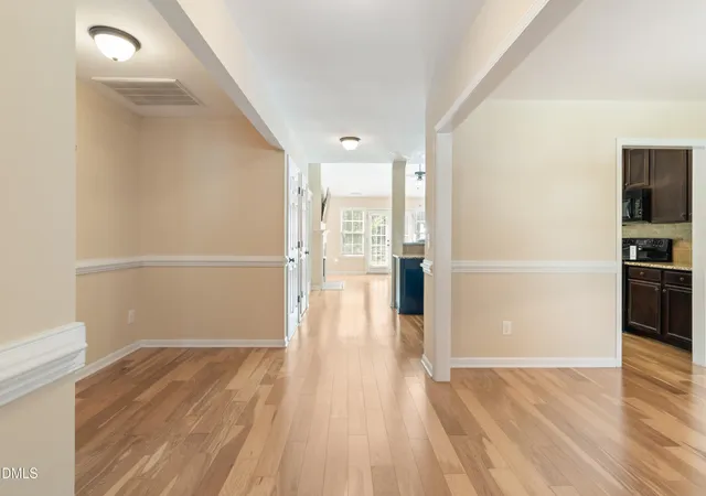 Photo 4 of Townhouse for sale at 44 E Moss Crk Dr, Clayton, NC 27520 | MLS# 10190495 | Listing updated on 2026-09-18