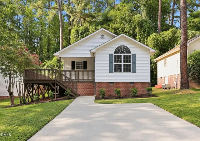 Photo 1 of Single family home for sale at 1065 S Windrace Trl, Sanford, NC 27332 | MLS# 10186595 | Listing updated on 2026-09-10
