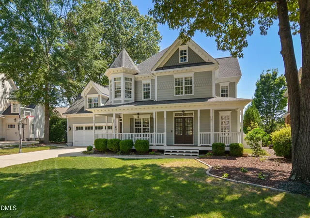 Photo 2 of Sale Pending at 1009 Lyndhurst Fls Ln, Knightdale, NC 27545 | MLS# 10190762 | Listing updated on 2026-09-11