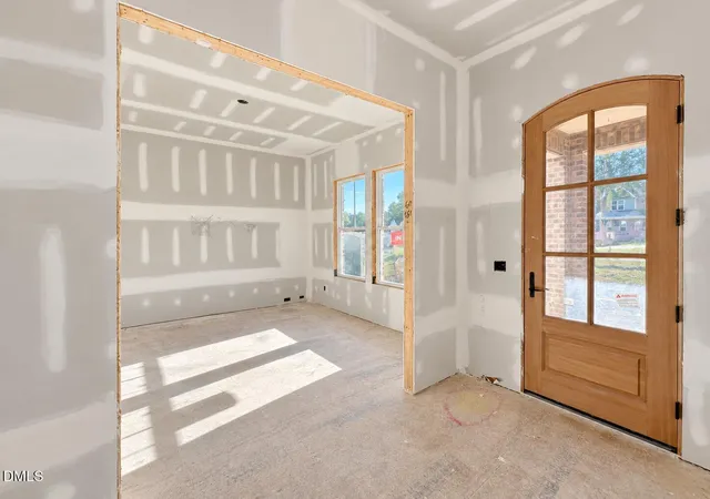 Photo 3 of Single family home for sale at 152 Black Bear Ct, Chapel Hill, NC 27516 | MLS# 10186302 | Listing updated on 2026-10-05