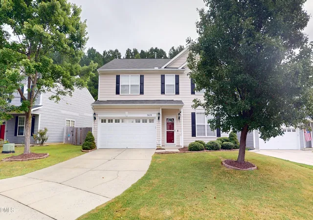 Photo 3 of Sale Pending at 5628 Slaytenbush Ln, Durham, NC 27703 | MLS# 10189887 | Listing updated on 2026-09-06