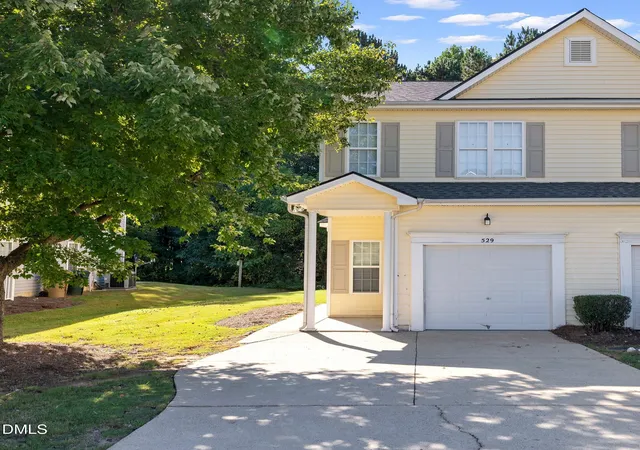 Photo 3 of Townhouse for sale at 529 Woodson Dr, Clayton, NC 27527 | MLS# 10194073 | Listing updated on 2026-09-30