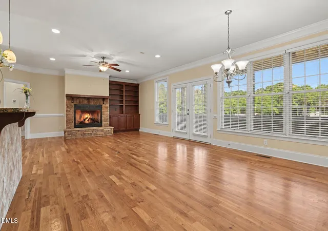 Photo 4 of Single family home for sale at 694 Baldy Murphy Rd, Louisburg, NC 27549 | MLS# 10186821 | Listing updated on 2026-09-14