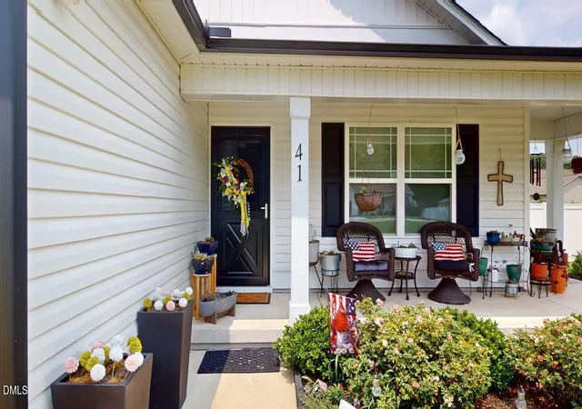 Photo 3 of Sale Pending at 41 River Banks Dr, Kenly, NC 27542 | MLS# 10185856 | Listing updated on 2026-09-09