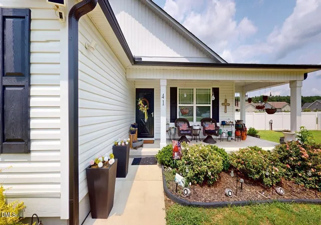 Photo 3 of Sale Pending at 41 River Banks Dr, Kenly, NC 27542 | MLS# 10185856 | Listing updated on 2026-09-09