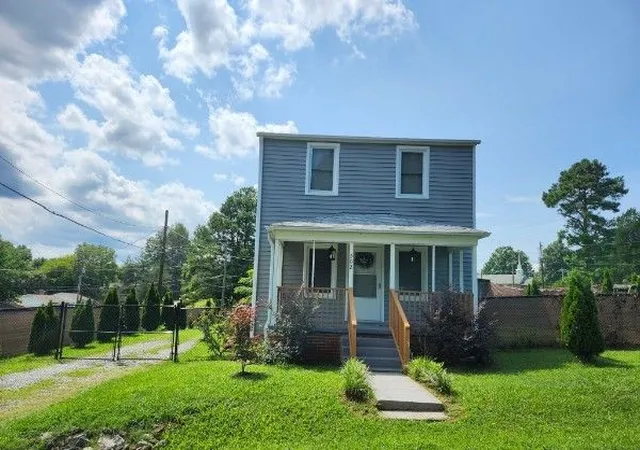 Photo 2 of Sale Pending at 502 Short St, Haw River, NC 27258 | MLS# 10185855 | Listing updated on 2026-09-11