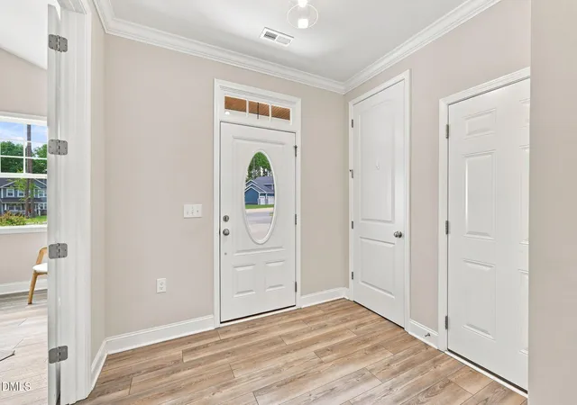 Photo 4 of Single family home for sale at 153 Syracuse Dr, Clayton, NC 27527 | MLS# 10189956 | Listing updated on 2026-09-11