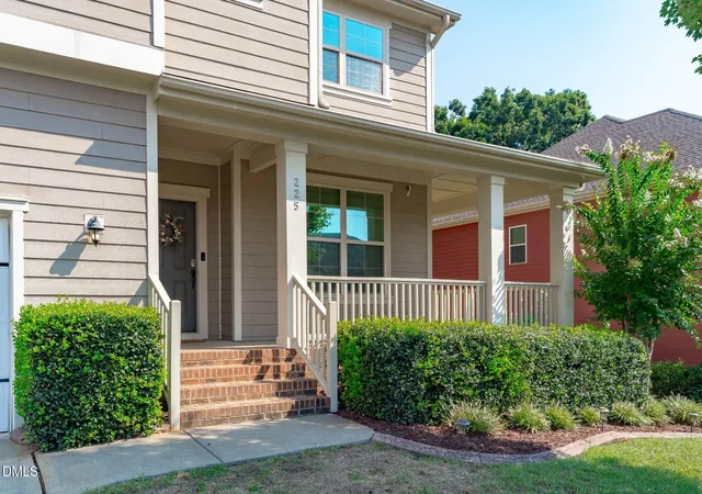 Photo 1 of Single family home for sale at 225 Shadow Mist Ct, Apex, NC 27539 | MLS# 10190912 | Listing updated on 2026-09-15