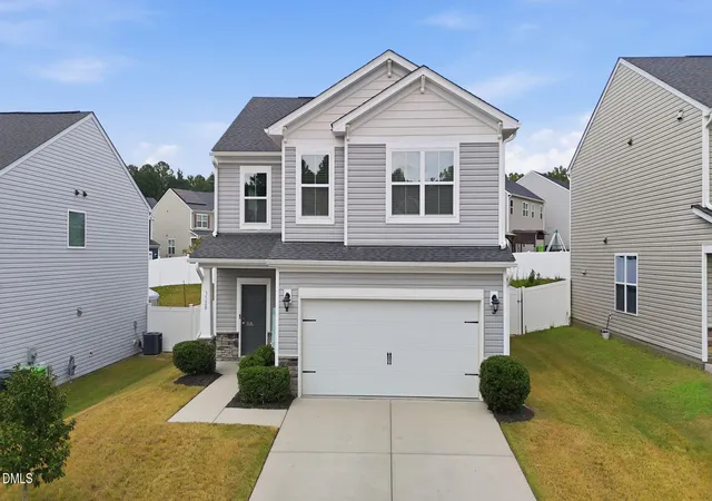 Photo 3 of Single family home for sale at 3520 Massey Ridge Ct, Raleigh, NC 27616 | MLS# 10190163 | Listing updated on 2026-09-25