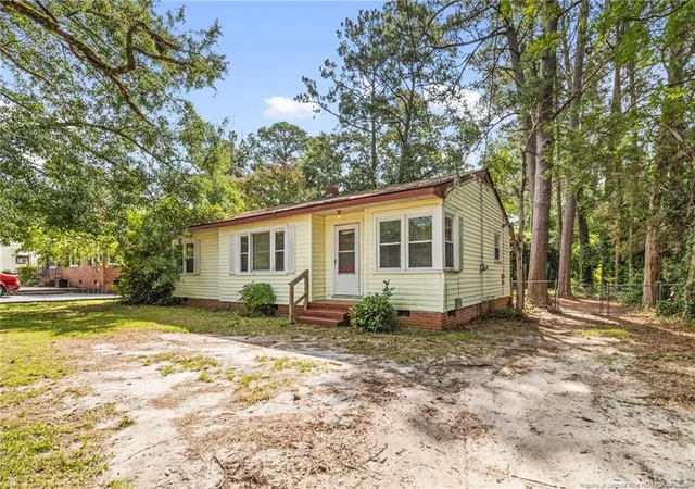 Photo 3 of Single family home for sale at 5427 Birch Rd, Fayetteville, NC 28304 | MLS# 765549 | Listing updated on 2026-09-17