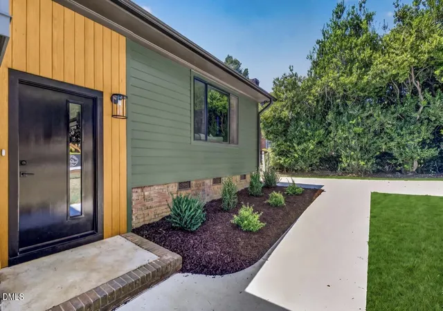 Photo 3 of Sale Pending at 1408 Lions Way, Raleigh, NC 27604 | MLS# 10186467 | Listing updated on 2026-09-05