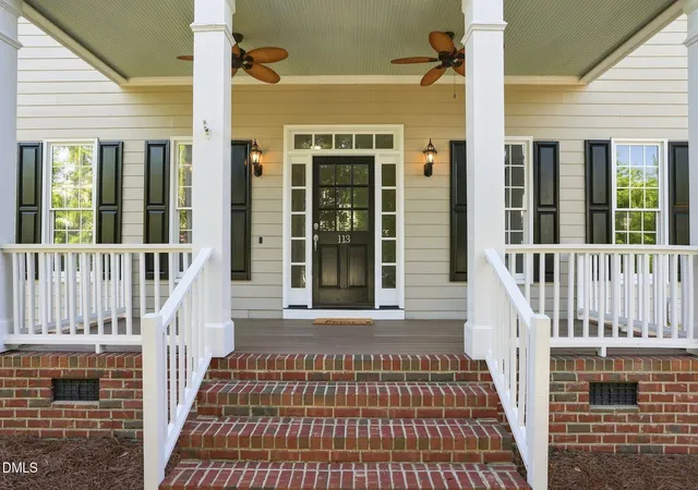 Photo 3 of Single family home for sale at 113 Laurel Wreath Ln, Cary, NC 27519 | MLS# 10190231 | Listing updated on 2026-09-09