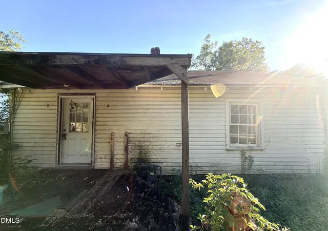 Photo 2 of Single family home for sale at 344 E Vance St, Laurinburg, NC 28352 | MLS# 10186673 | Listing updated on 2026-09-18