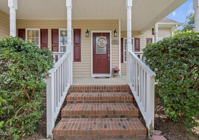 Photo 3 of Sale Pending at 541 Spruce Meadows Ln, Willow Spring, NC 27592 | MLS# 10190075 | Listing updated on 2026-09-15