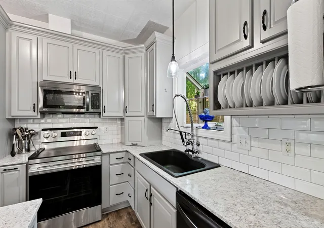 Photo 3 of Single family home for sale at 104 Acadia Ct, Cary, NC 27513 | MLS# 10186879 | Listing updated on 2026-09-09