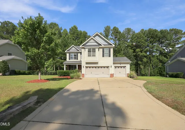 Photo 2 of Single family home for sale at 419 Rolling Pines Dr, Spring Lake, NC 28390 | MLS# 10193400 | Listing updated on 2026-09-27
