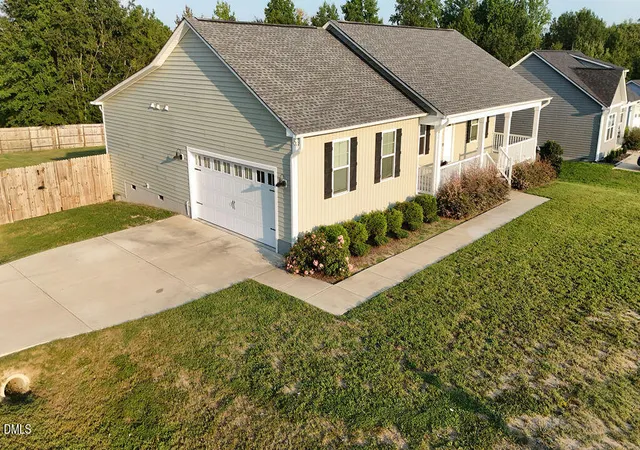 Photo 2 of Single family home for sale at 212 Placid Pond Dr, Broadway, NC 27505 | MLS# 10188074 | Listing updated on 2026-09-17