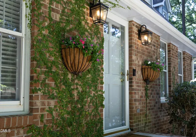 Photo 3 of Sale Pending at 805 Brent Rd, Raleigh, NC 27606 | MLS# 10189950 | Listing updated on 2026-09-05