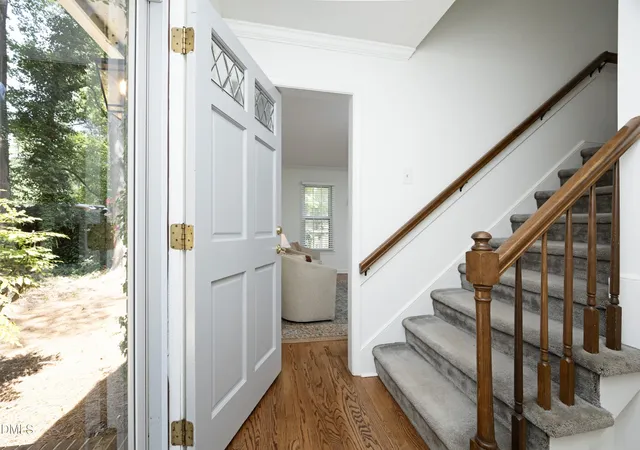 Photo 4 of Sale Pending at 805 Brent Rd, Raleigh, NC 27606 | MLS# 10189950 | Listing updated on 2026-09-05