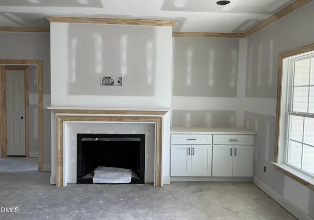 Photo 2 of Single family home for sale at 1027 N Lincoln St, Benson, NC 27504 | MLS# 10187018 | Listing updated on 2026-09-11