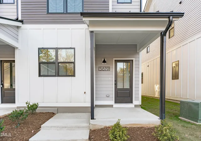 Photo 3 of Townhouse for sale at 5619 Johnson Woods Ct, Raleigh, NC 27609 | MLS# 10191927 | Listing updated on 2026-09-13