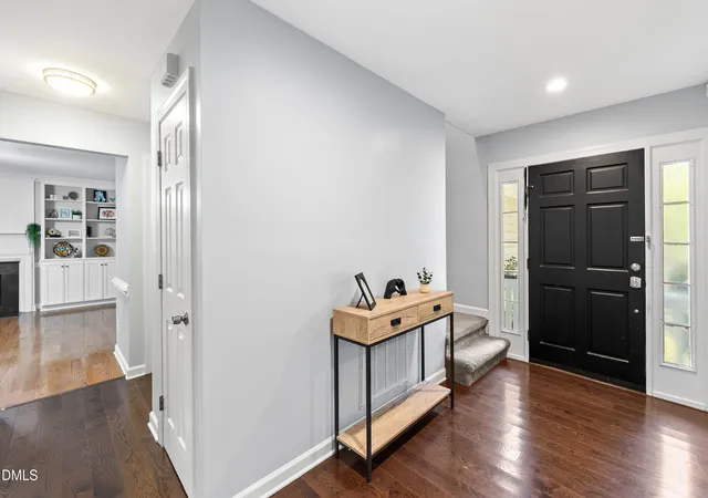 Photo 4 of Single family home for sale at 1409 Bridgeport Dr, Raleigh, NC 27615 | MLS# 10190701 | Listing updated on 2026-09-04