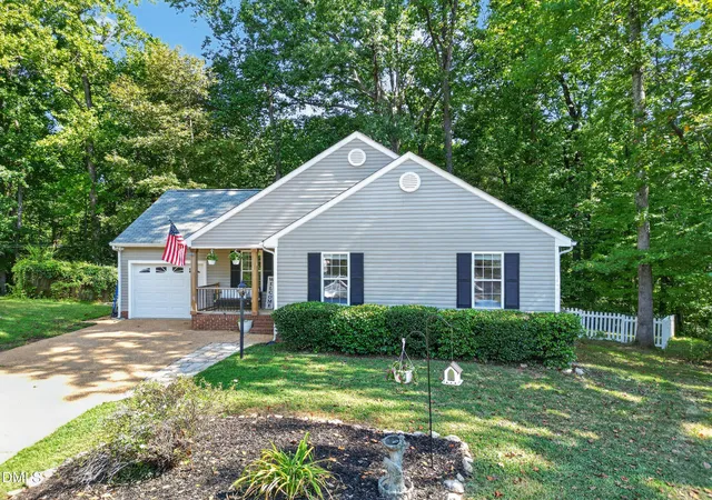 Photo 3 of Sale Pending at 636 Harris Point Way, Wake Forest, NC 27587 | MLS# 10191851 | Listing updated on 2026-09-21