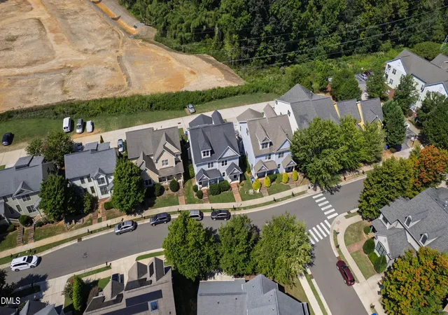 Photo 3 of Townhouse for sale at 412 S Camellia St, Chapel Hill, NC 27516 | MLS# 10191086 | Listing updated on 2026-09-18