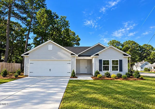 Photo 1 of Single family home for sale at 107 W Burnette St, Pinetops, NC 27864 | MLS# 10187388 | Listing updated on 2026-10-03