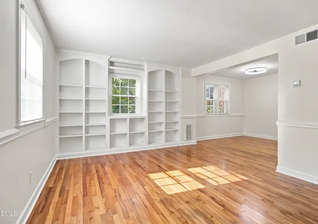Listing Photo 4 - Condo for sale in building located at 1649 Sutton Dr, Raleigh, NC 27605