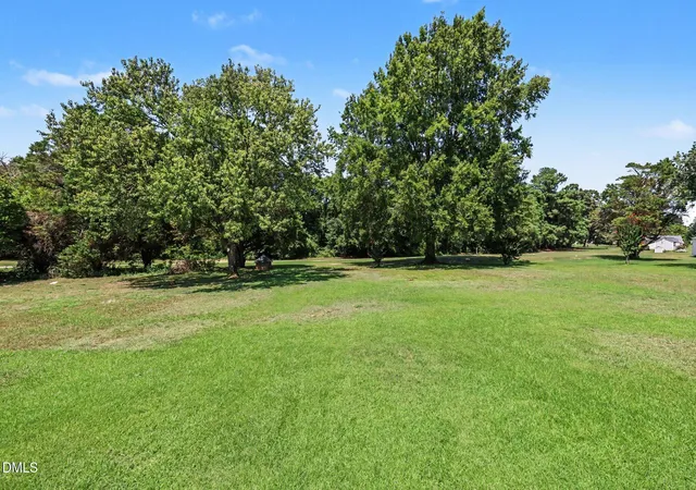 Photo 36 of Single family home for sale at 24 Clubhouse Dr, Dunn, NC 28334 | MLS# 10190145 | Listing updated on 2026-09-02