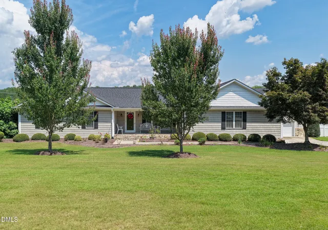 Photo 3 of Single family home for sale at 906 Walnut Dr, Erwin, NC 28339 | MLS# 10193205 | Listing updated on 2026-09-24