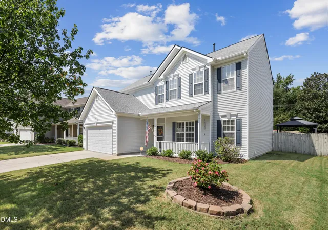 Photo 1 of Single family home for sale at 2008 Satinwood Dr, Clayton, NC 27520 | MLS# 10191403 | Listing updated on 2026-09-09