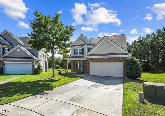 Photo 3 of Single family home for sale at 399 Florence Dr, Clayton, NC 27527 | MLS# 10193201 | Listing updated on 2026-09-17