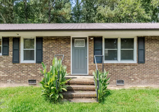 Photo 3 of Sale Pending at 132 Blanchard Rd, Turkey, NC 28393 | MLS# 10191068 | Listing updated on 2026-09-11