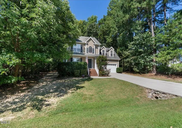 Photo 1 of Single family home for sale at 85 Wilders Xing Dr, Louisburg, NC 27549 | MLS# 10190292 | Listing updated on 2026-09-30