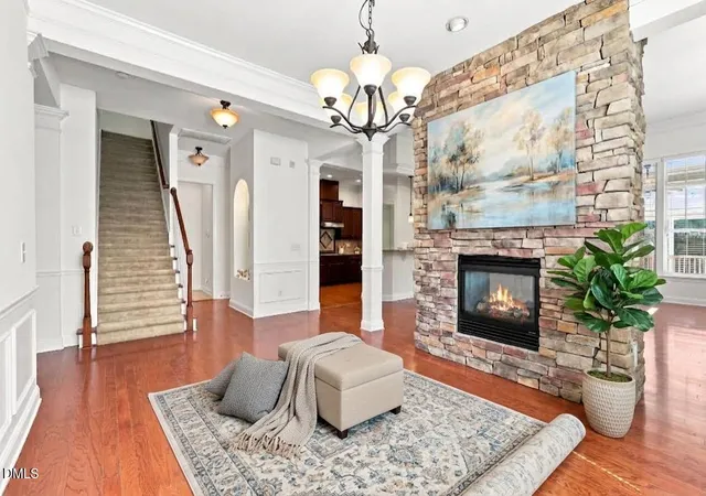 Photo 1 of Single family home for sale at 186 Briarfield Dr, Apex, NC 27502 | MLS# 10188552 | Listing updated on 2026-09-18