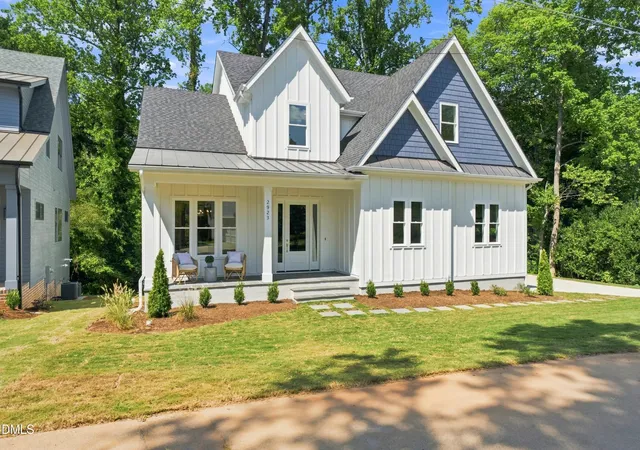 Photo 2 of Single family home for sale at 2923 Claremont Rd, Raleigh, NC 27608 | MLS# 10190658 | Listing updated on 2026-09-13